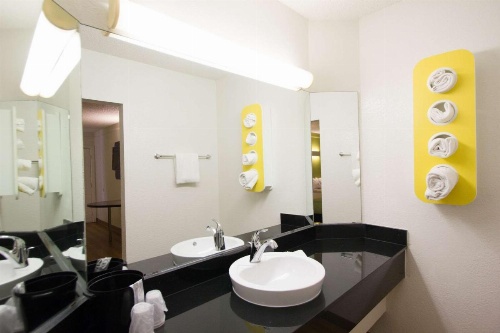 Motel 6 Austin Midtown image 16